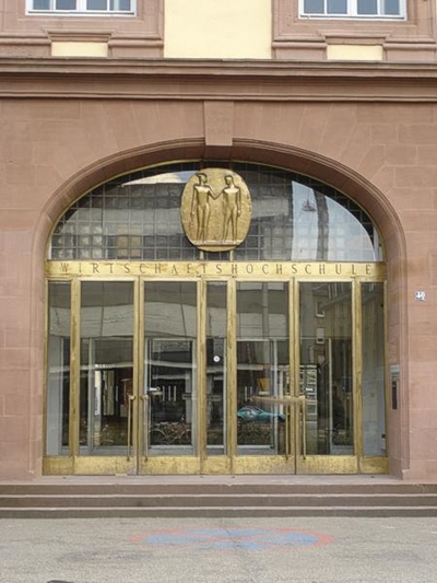 Haupteingang der Universität Mannheim